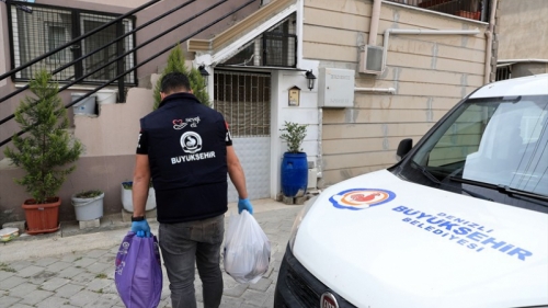 Denizli Büyükşehir ihtiyaç sahiplerini yalnız bırakmıyor