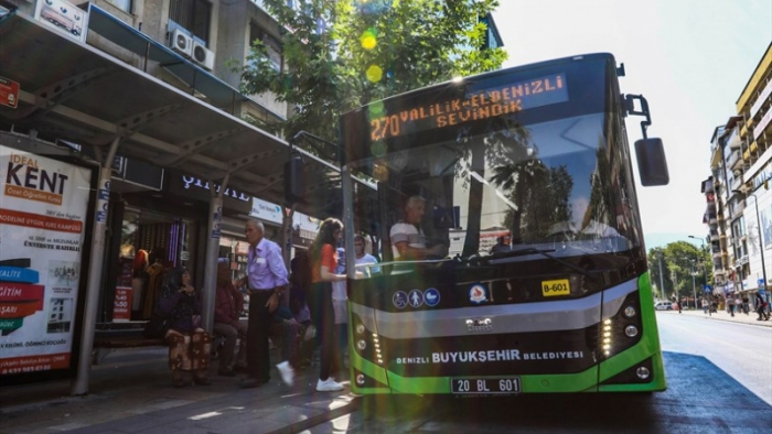 Denizli'de Eczacılar da belediye otobüslerinden ücretsiz yararlanacak