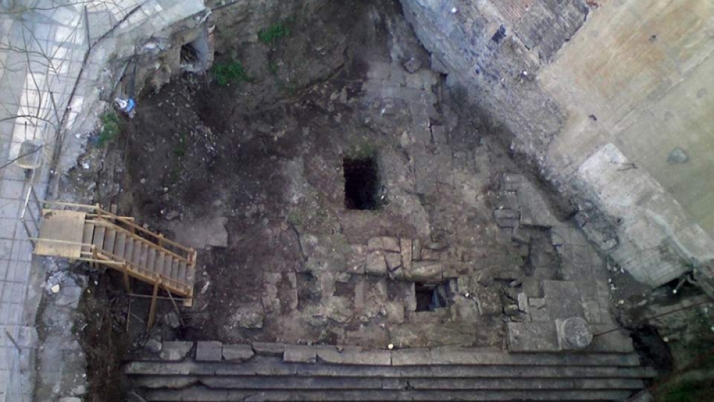 Selanik antik tapınak kalıntılarını gömmek için yapılan karar