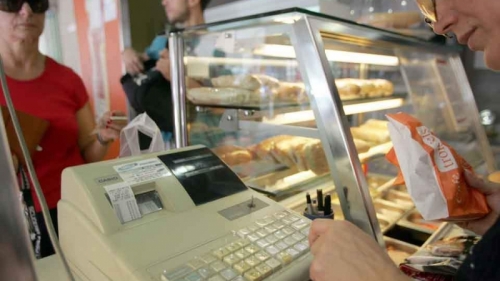 Bir tuşa dokunarak gizlenmiş işlemler