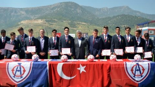 Lucescu, Altınordu Diploma Töreni'ne katıldı
