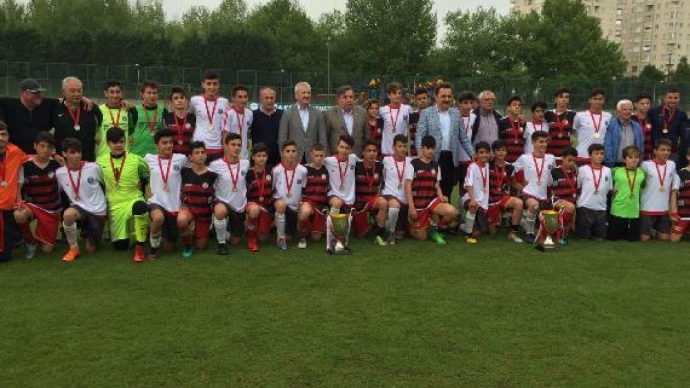 U14 Türkiye Şampiyonu TSE Arabayatağıspor oldu